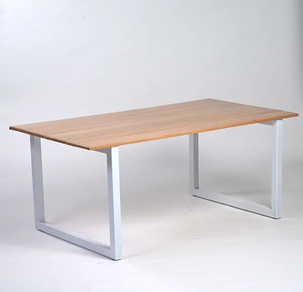 TABLE COUNTRY