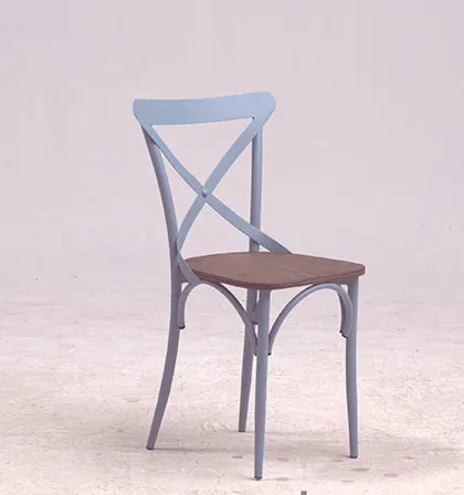 CHAISE MADELAINE