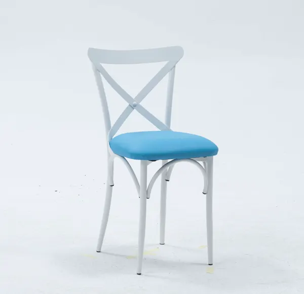 CHAISE MADELAINE