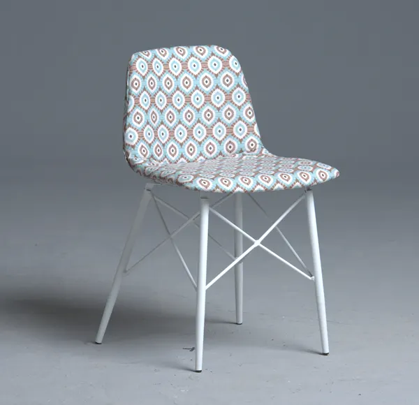 CHAISE VINTAGE REMBOURREE